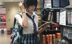 棒棒糖放屁眼里一伸一缩